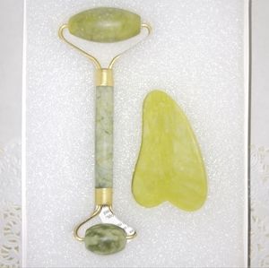 Jade Roller & Gua Sha Set Facial Beauty Tools, Face Roller Skin Massager  Green
